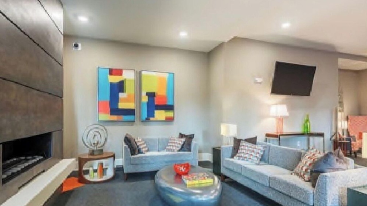 Photo of Livingroom in Downtown