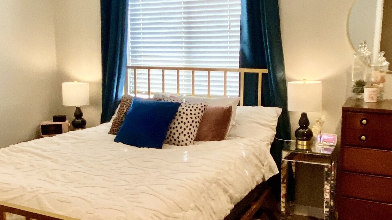 Photo of Bedroom in Old Town Chinatown
