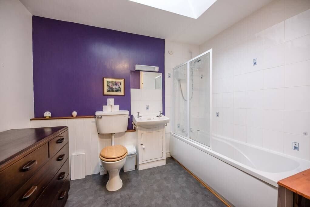 Photo of Bathroom in Saxmundham