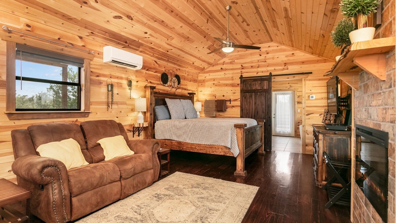 Photo of Bedroom in Llano
