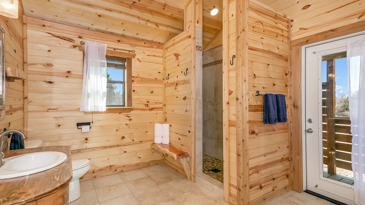 Photo of Bathroom in Llano