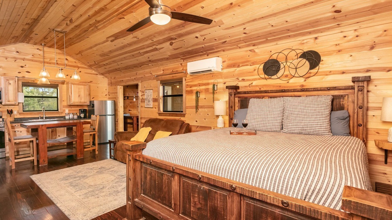 Photo of Bedroom in Llano