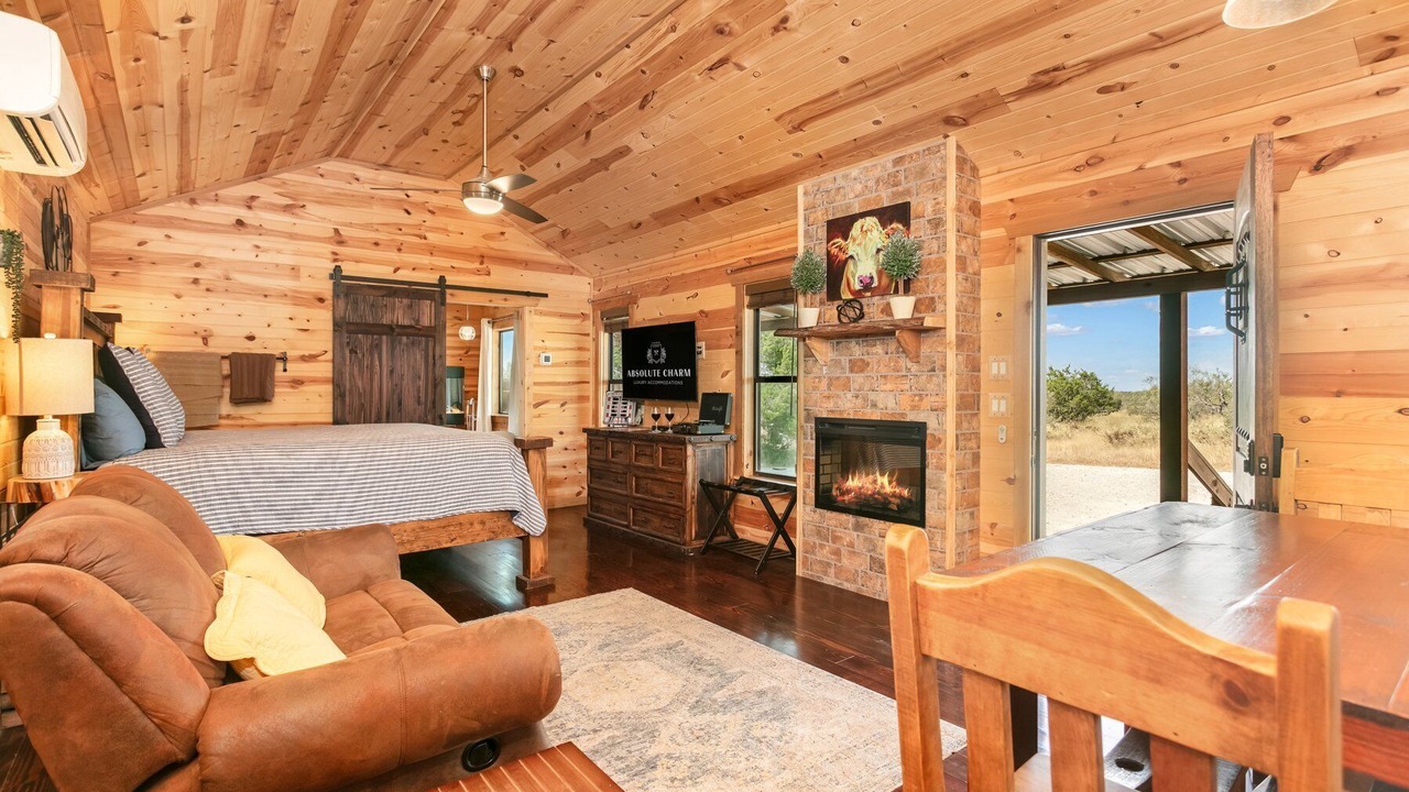 Photo of Bedroom in Llano
