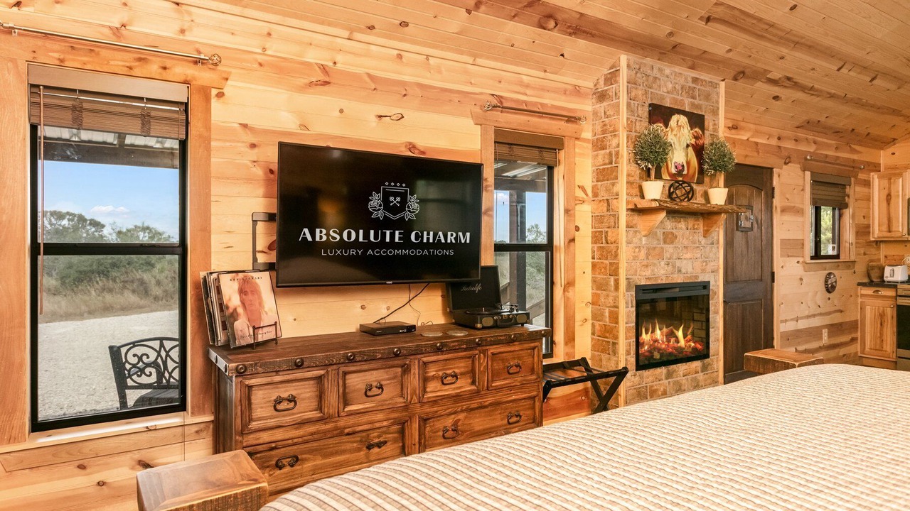 Photo of Bedroom in Llano
