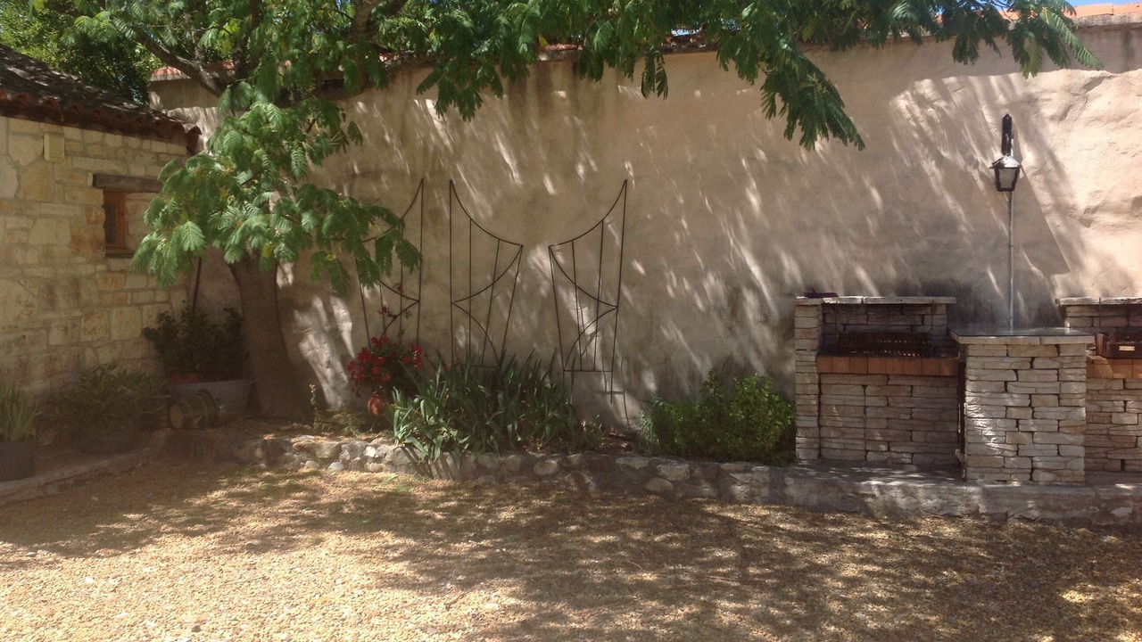 Photo of Outdoor in Grospierres