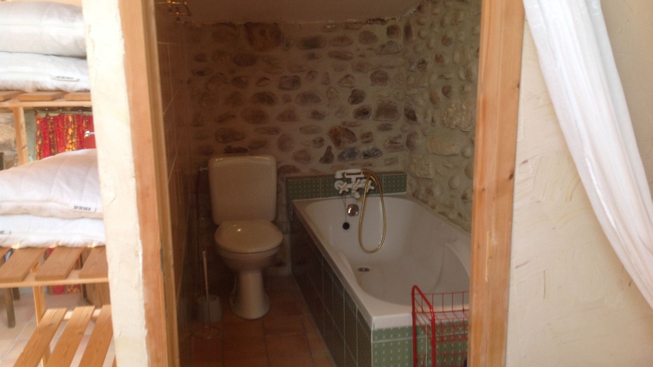 Photo of Bathroom in Grospierres