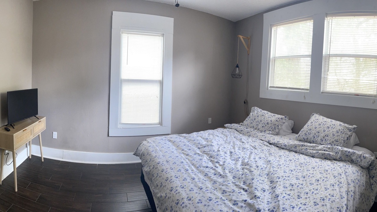 Photo of Bedroom in Tampa Heights