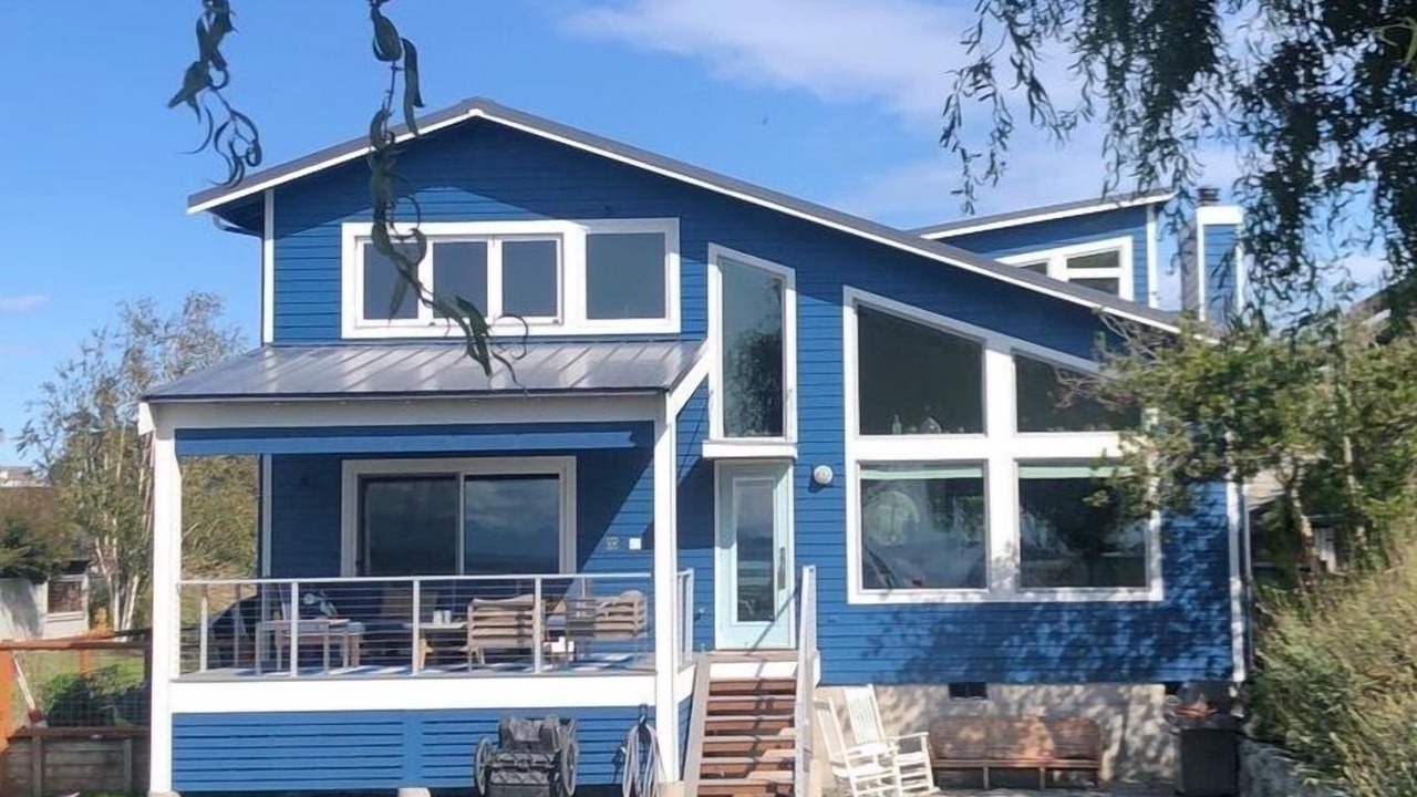 Photo of Others in Clinton