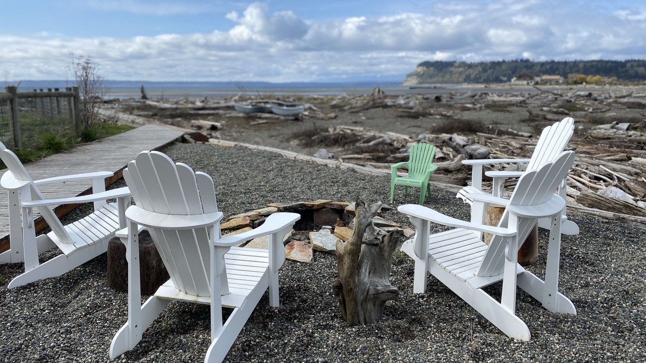 Photo of Others in Clinton