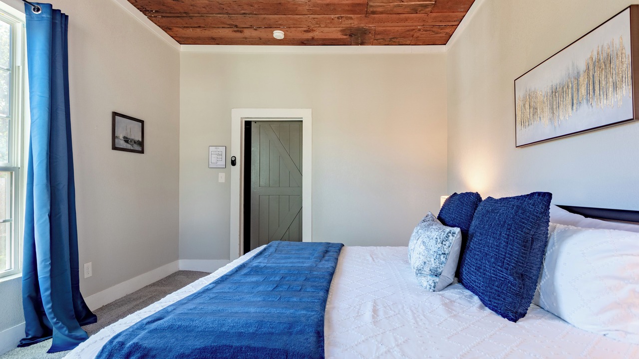 Photo of Bedroom in North Waco
