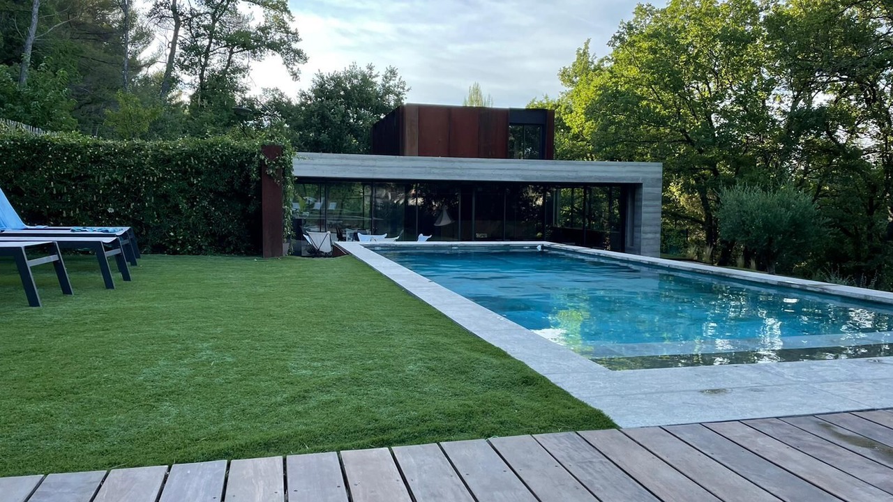 Photo of Outdoor in Cabries