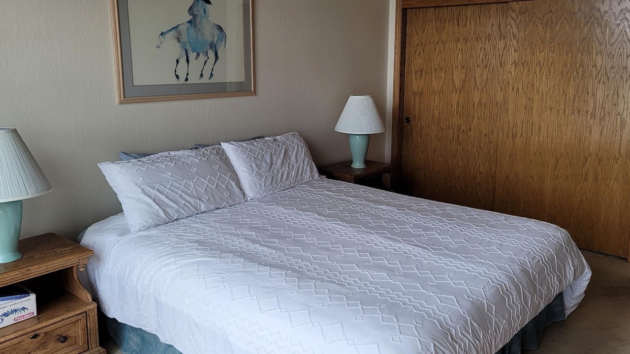 Photo of Bedroom in Lake Forest
