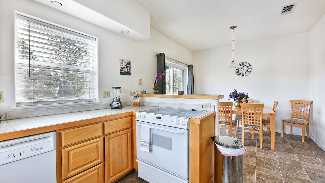 Photo of Kitchen in Historic Railroad District