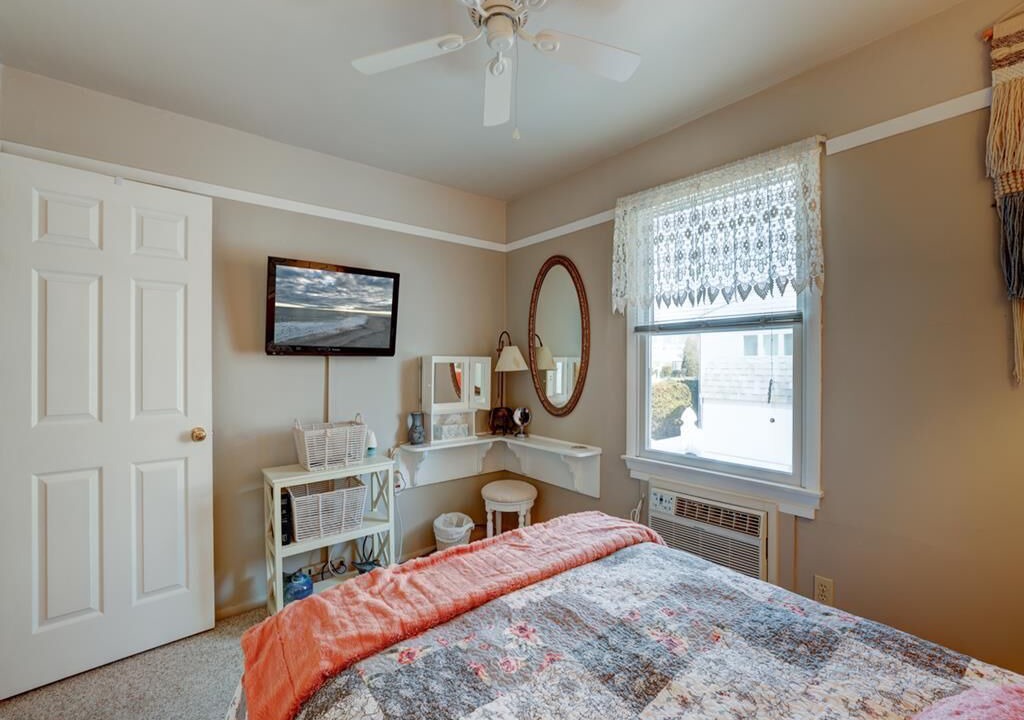 Photo of Bedroom in Village Green