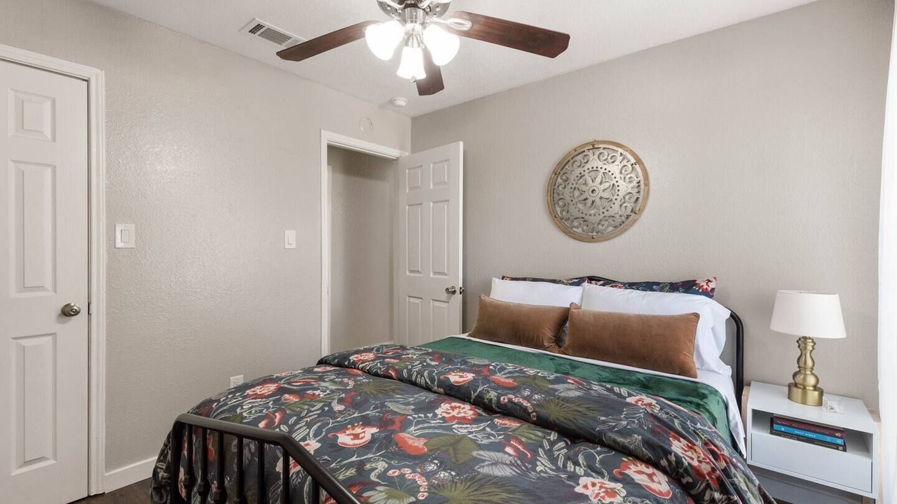 Photo of Bedroom in Euless