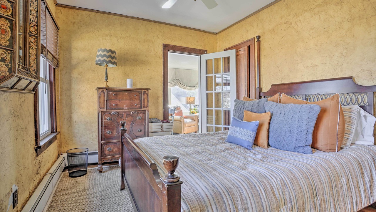 Photo of Others in Teaneck