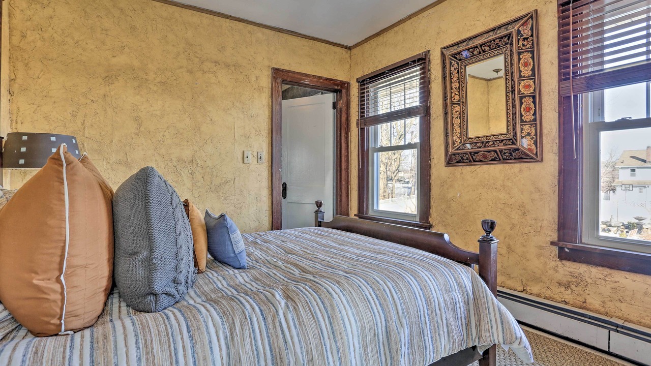 Photo of Others in Teaneck