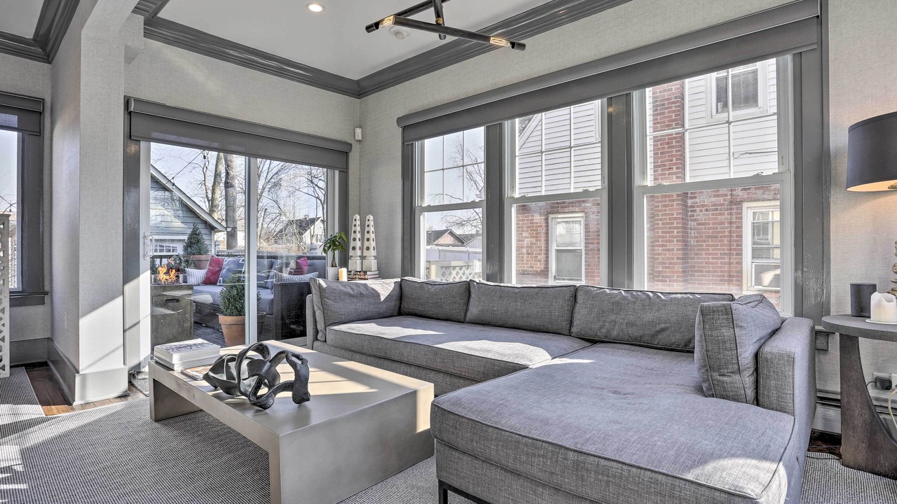 Photo of Bedroom in Teaneck