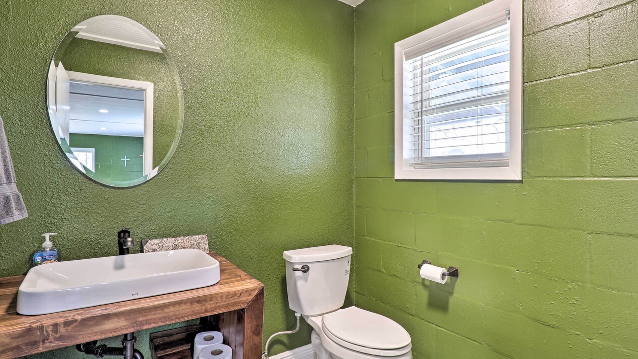Photo of Bathroom in Tow