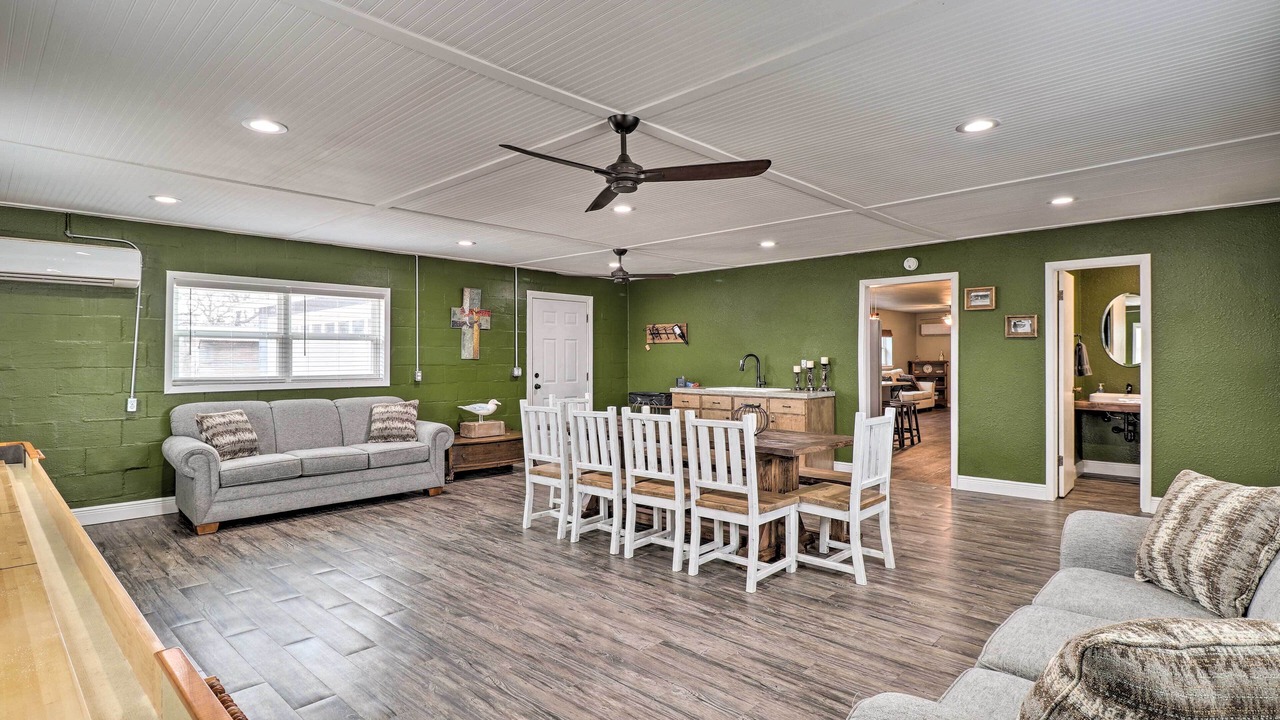 Photo of Bedroom in Tow