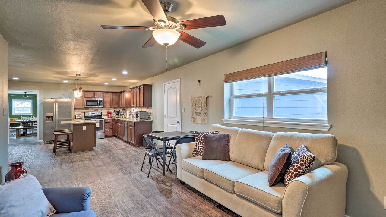 Photo of Livingroom in Tow