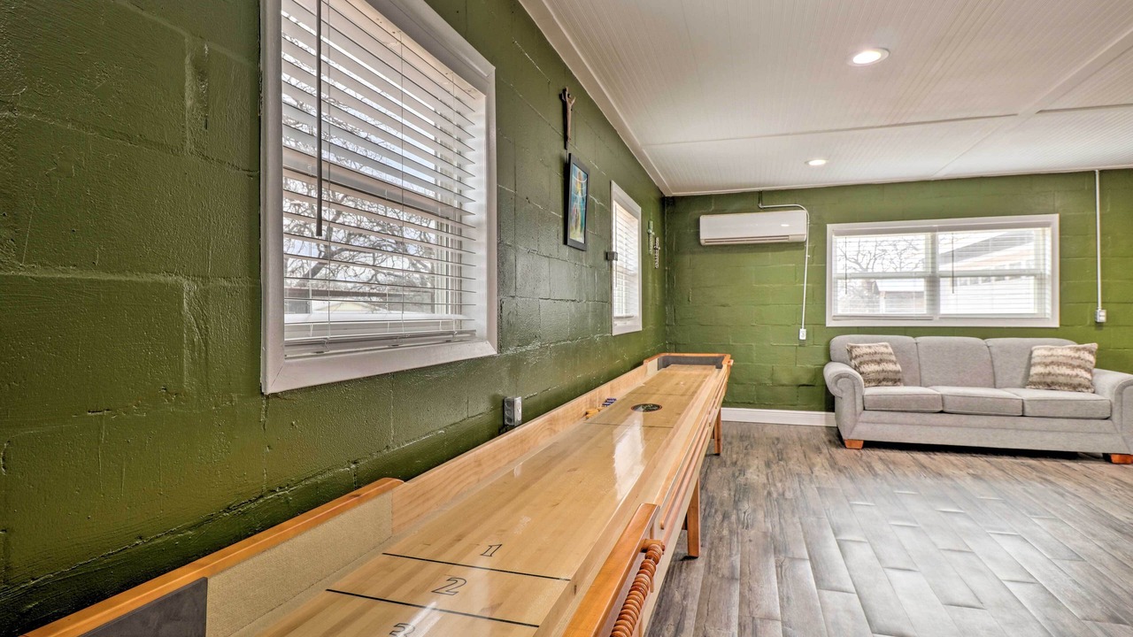 Photo of Bedroom in Tow