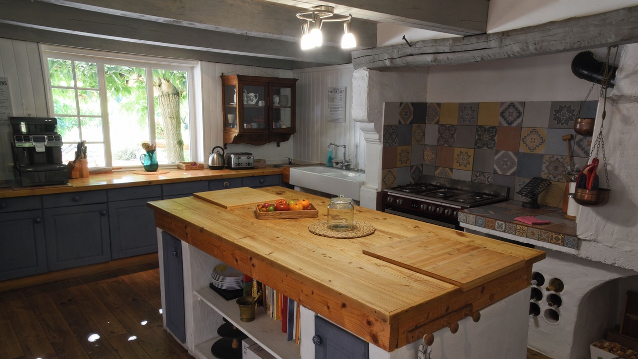 Photo of Kitchen in Escueillens-et-Saint-Just-de-Belengard