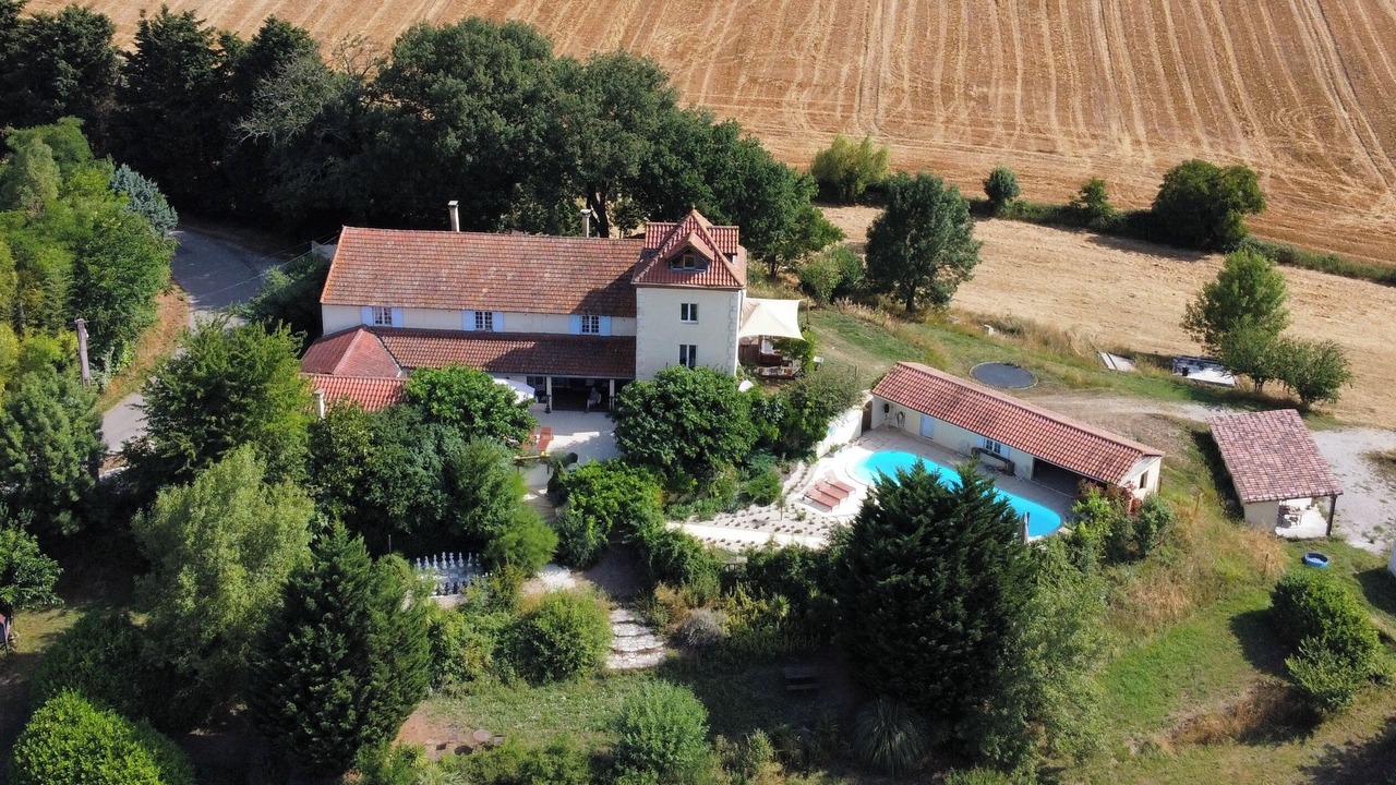 Photo of Outdoor in Escueillens-et-Saint-Just-de-Belengard