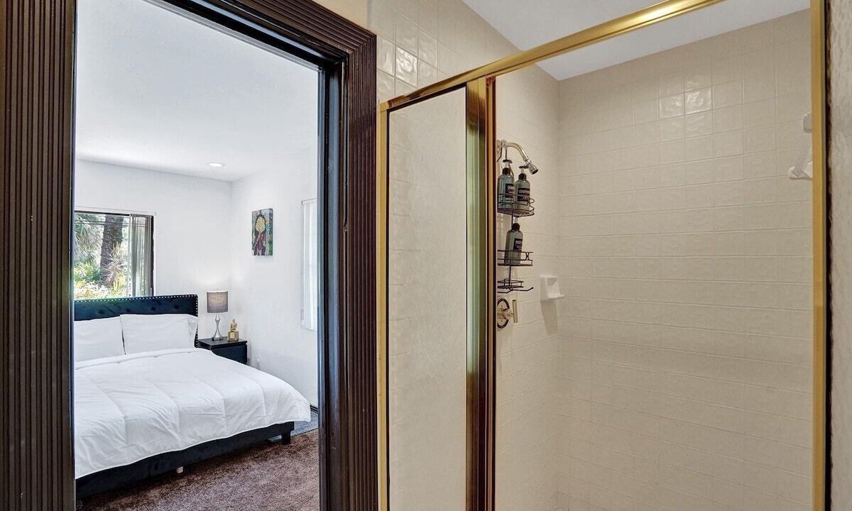 Photo of Bedroom in Survey Creek