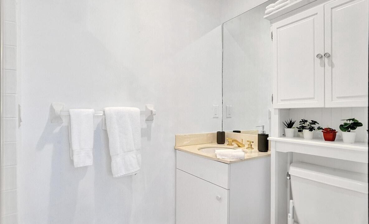 Photo of Bathroom in Survey Creek
