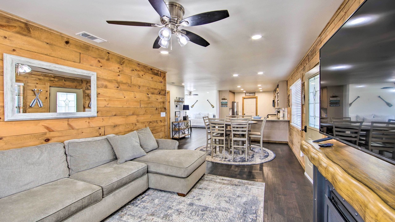 Photo of Livingroom in Lone Star