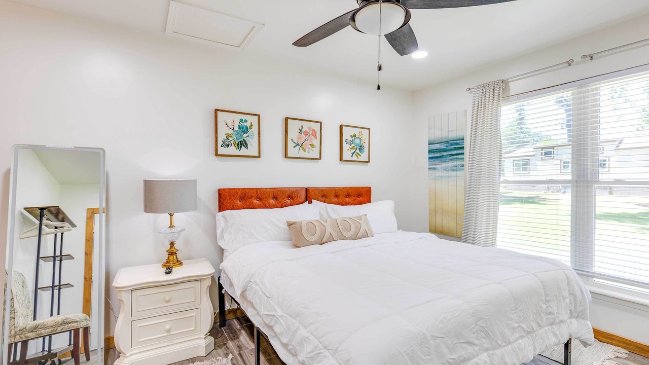 Photo of Bedroom in Lone Star