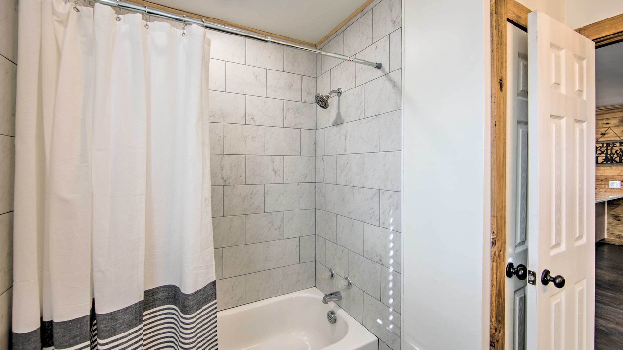 Photo of Bathroom in Lone Star