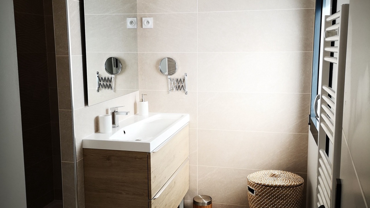 Photo of Bathroom in Saint-Genis
