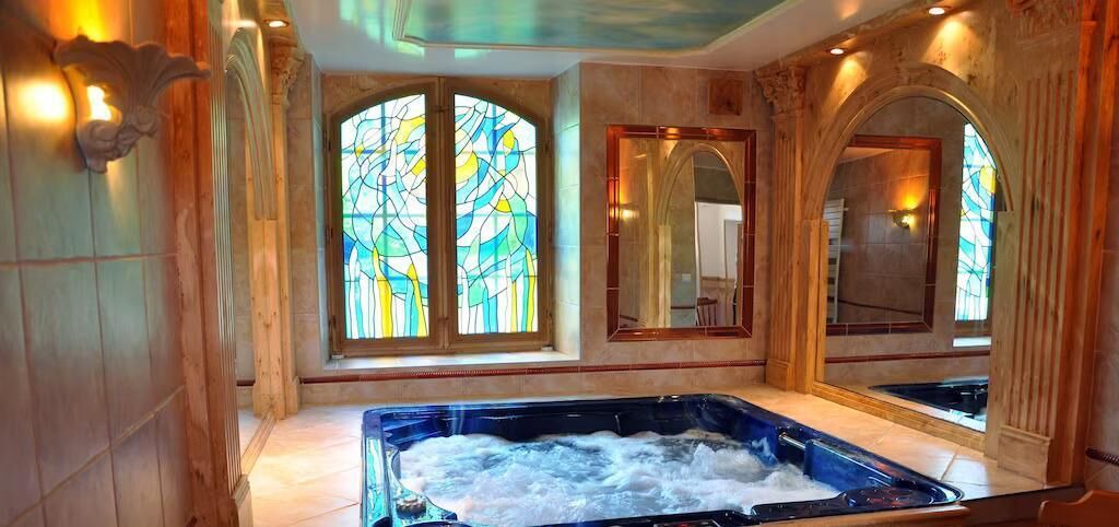 Photo of Others in Flacey