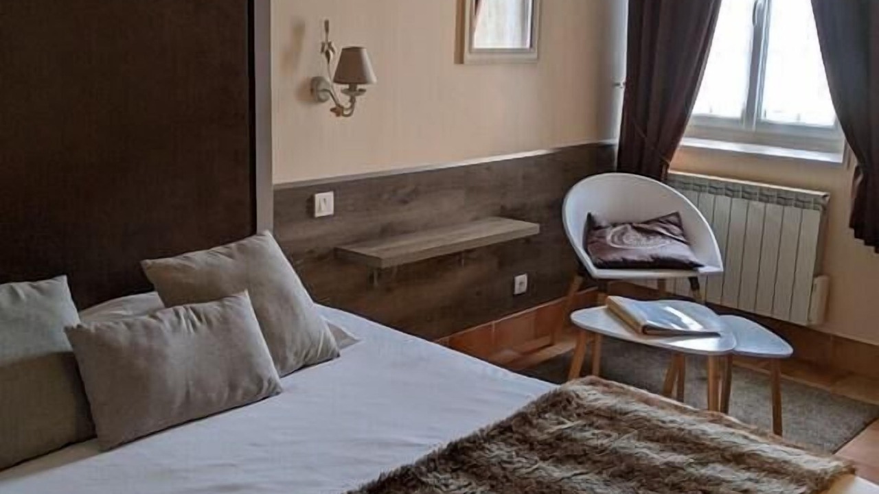 Photo of Bedroom in Flacey