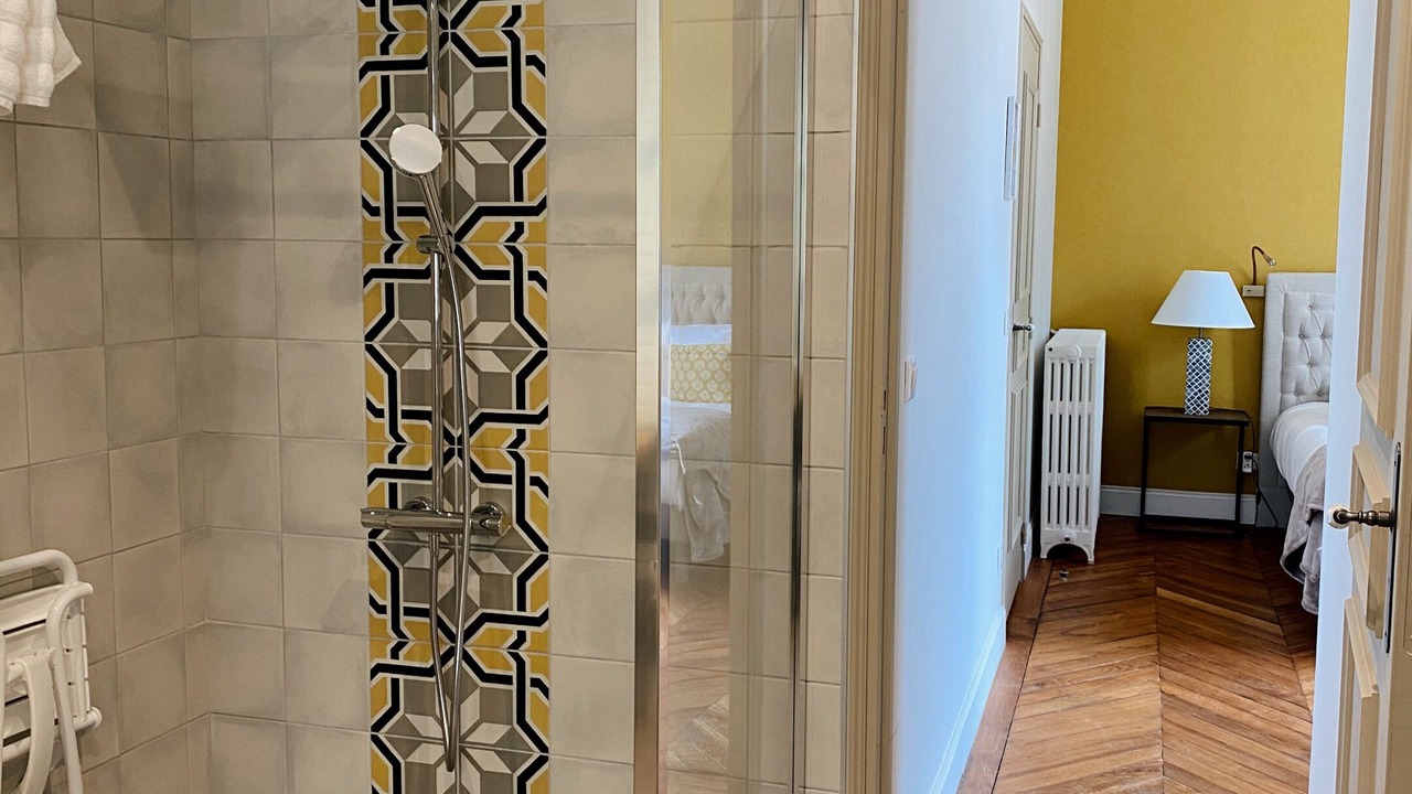 Photo of Bathroom in Savigny-les-Beaune