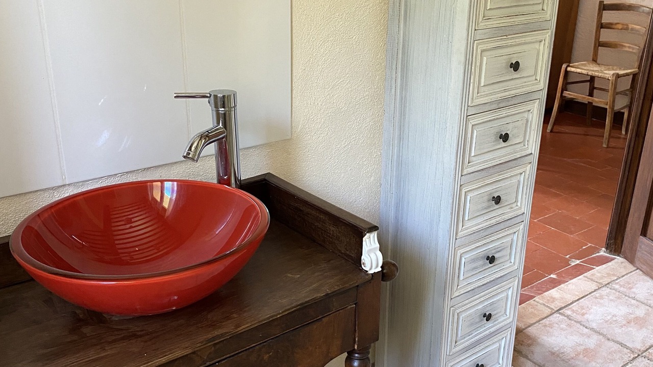 Photo of Bathroom in Piolenc