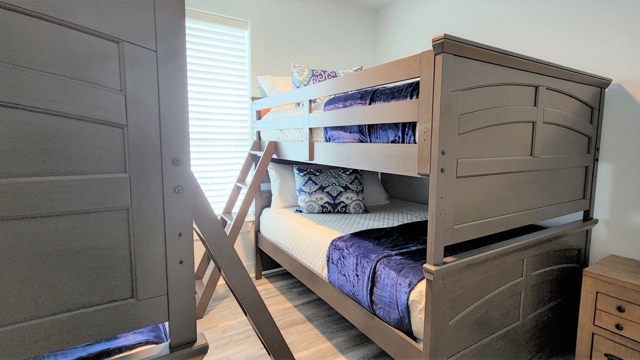 Photo of Bedroom in Pointe San Luis
