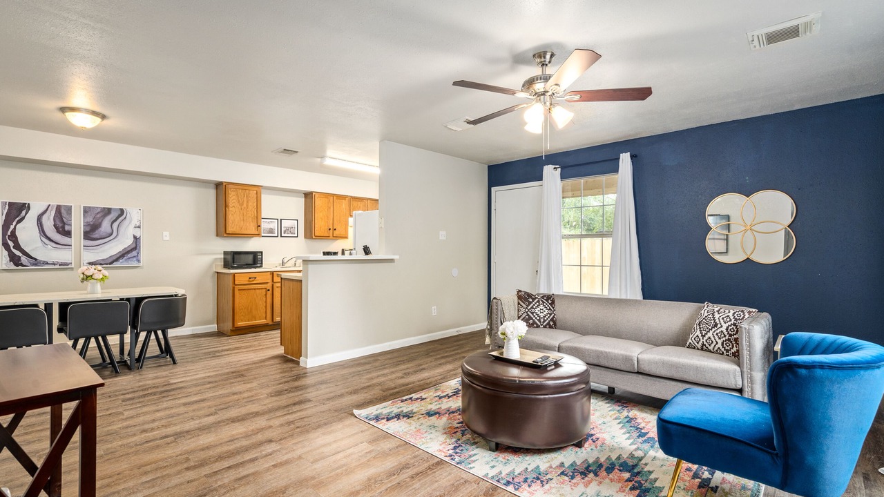 Photo of Livingroom in Cypress