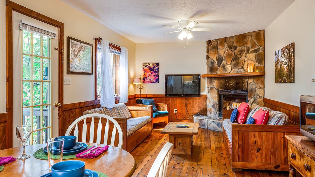 Photo of Livingroom in Montebello