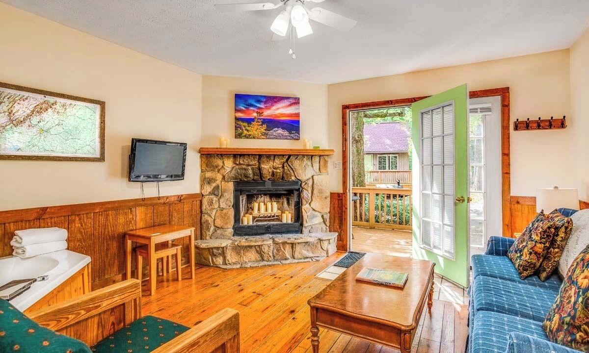 Photo of Bedroom in Montebello