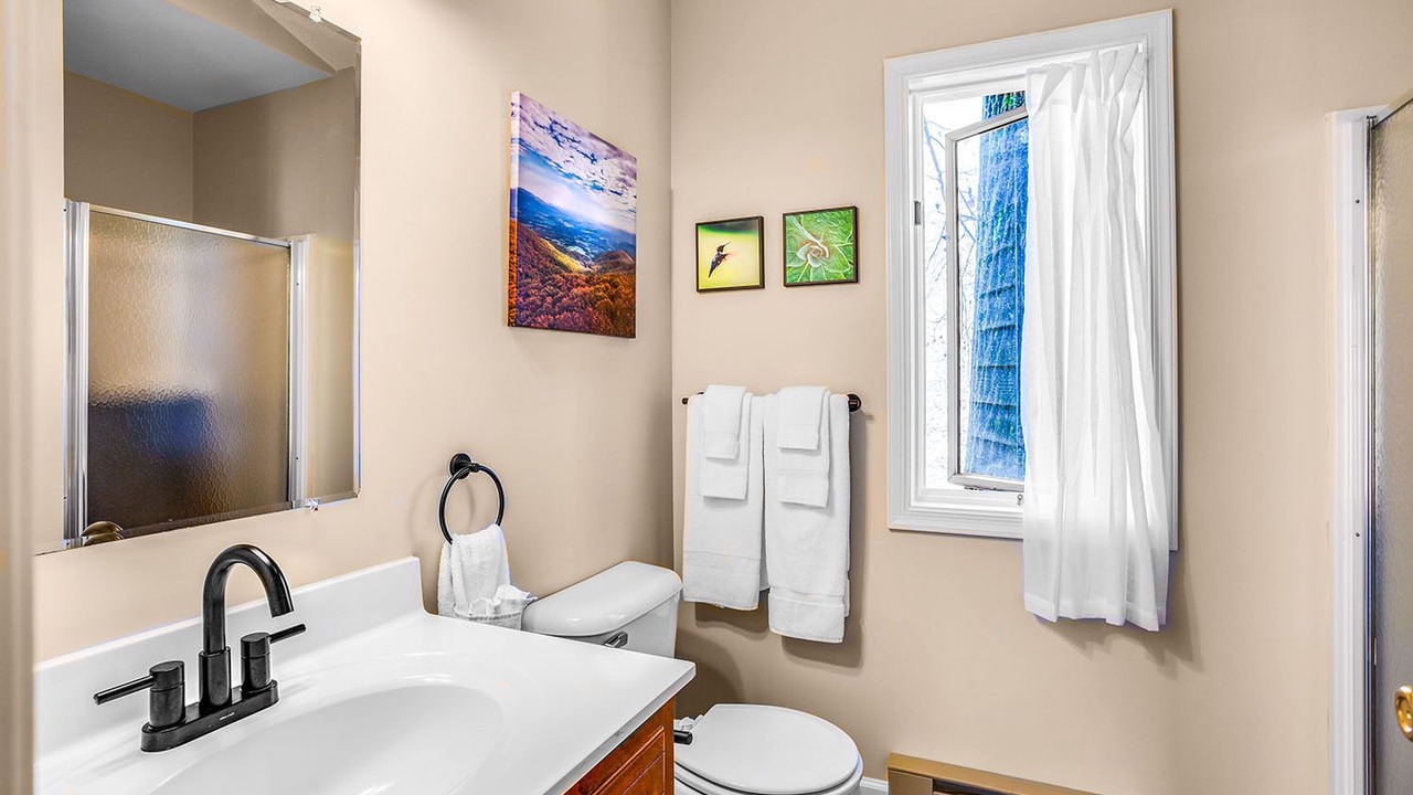 Photo of Bathroom in Montebello