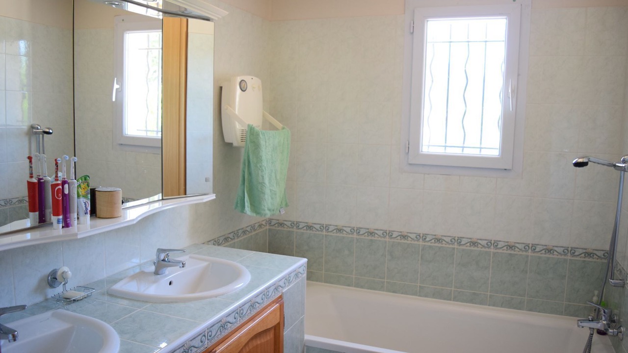 Photo of Bathroom in Cabries