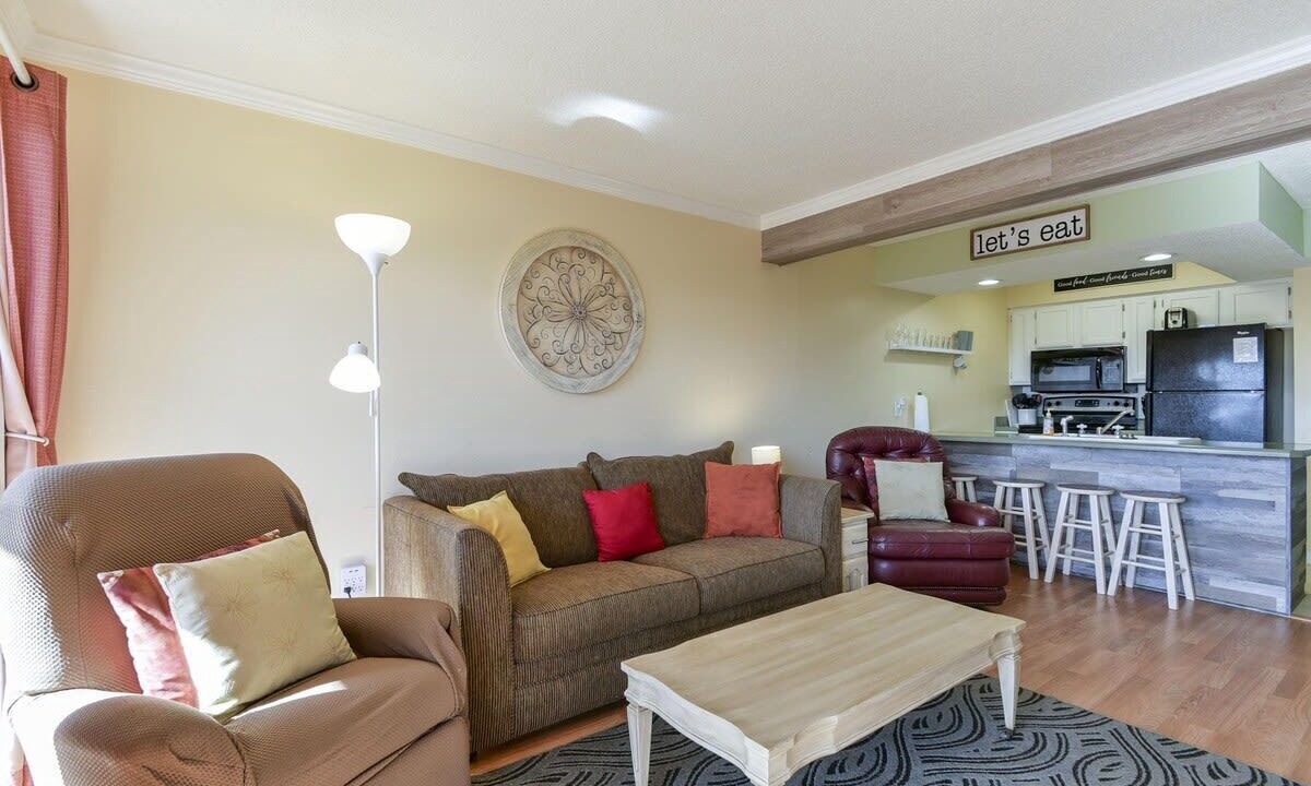 Photo of Livingroom in Notch Estates