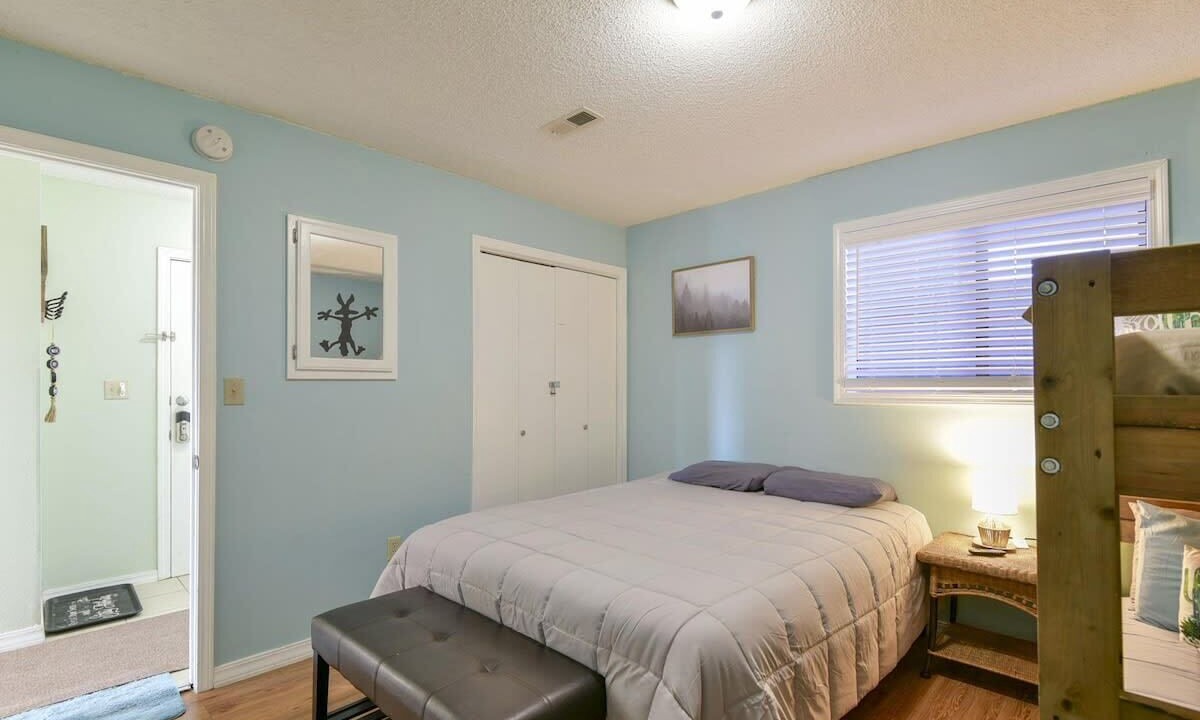 Photo of Bedroom in Notch Estates