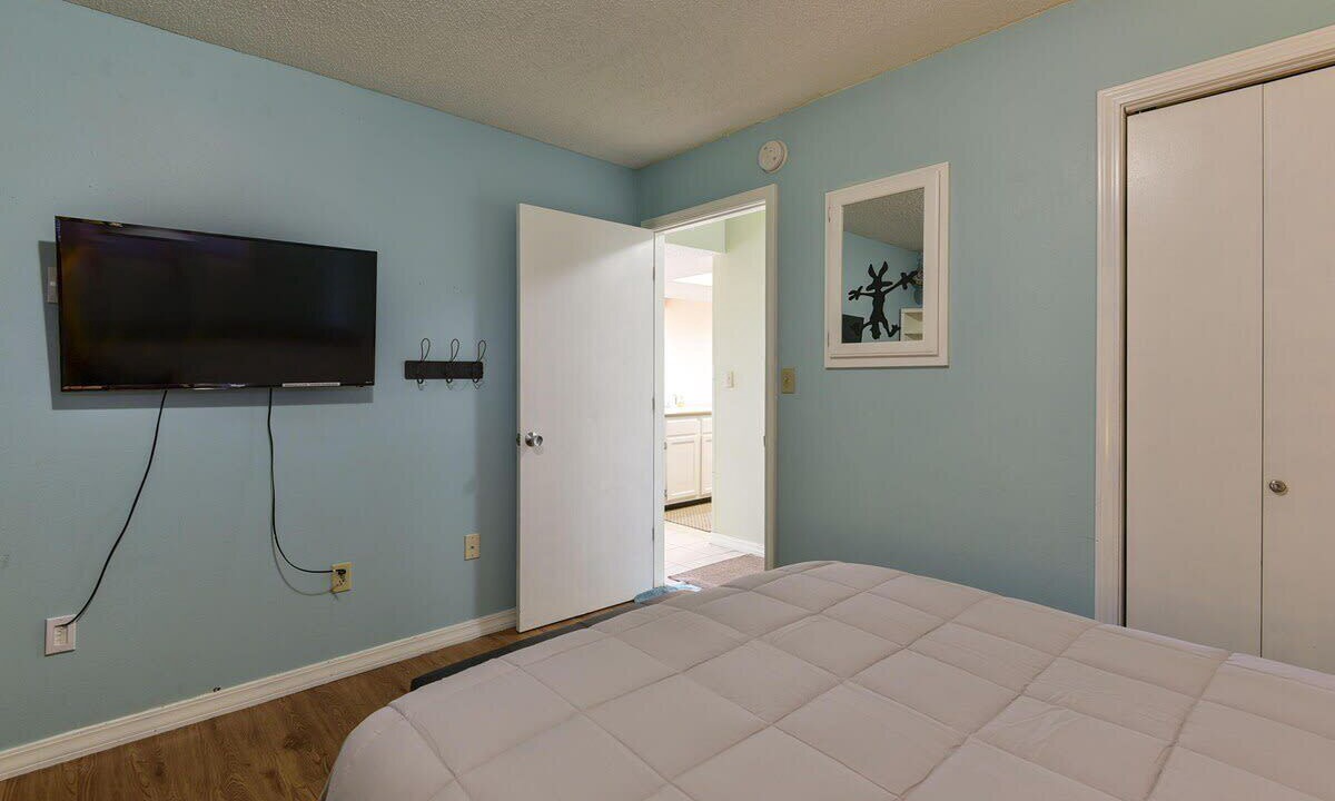 Photo of Bedroom in Notch Estates