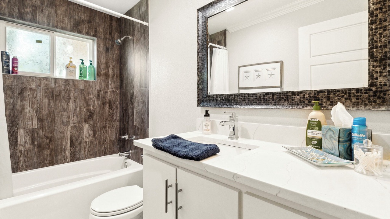 Photo of Bathroom in Central Arlington