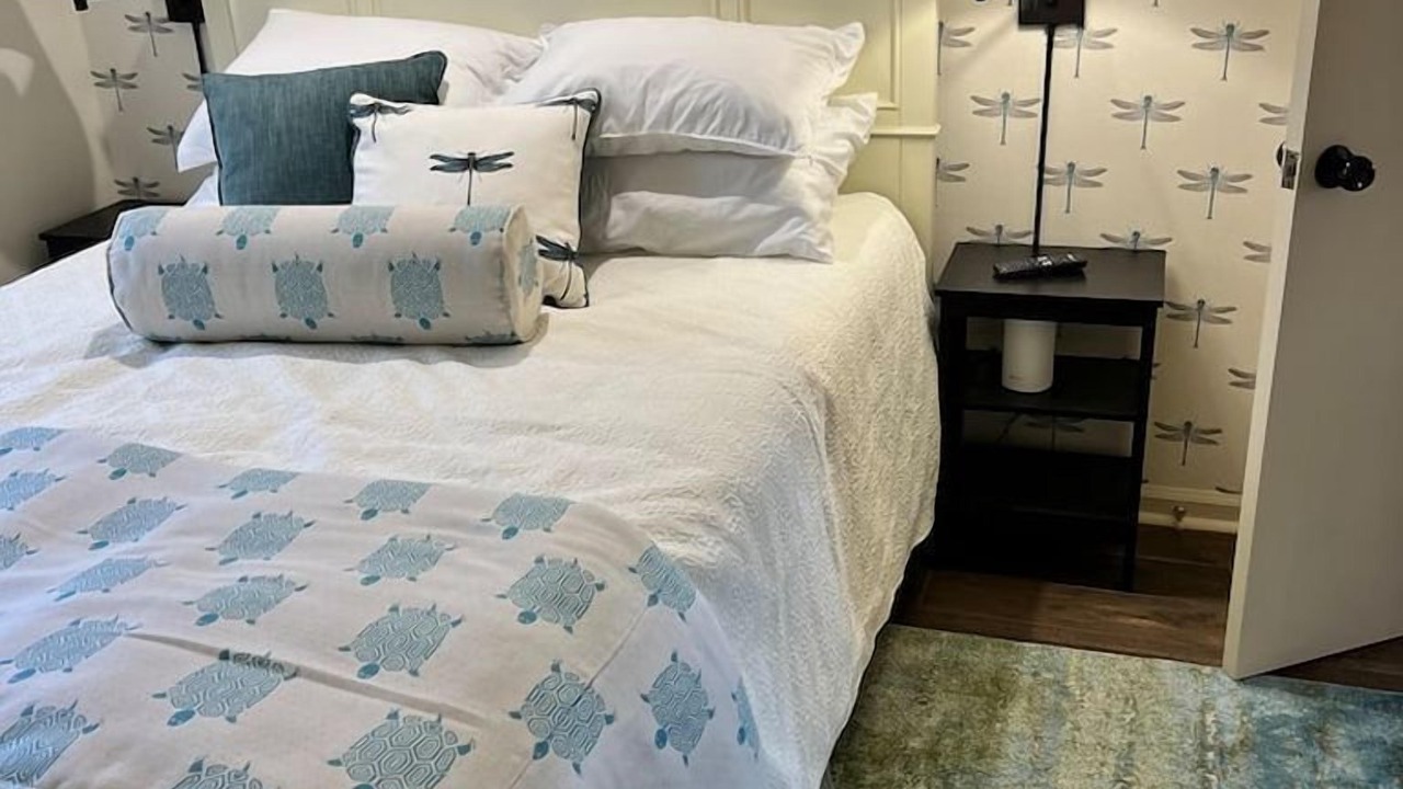 Photo of Bedroom in Mid America