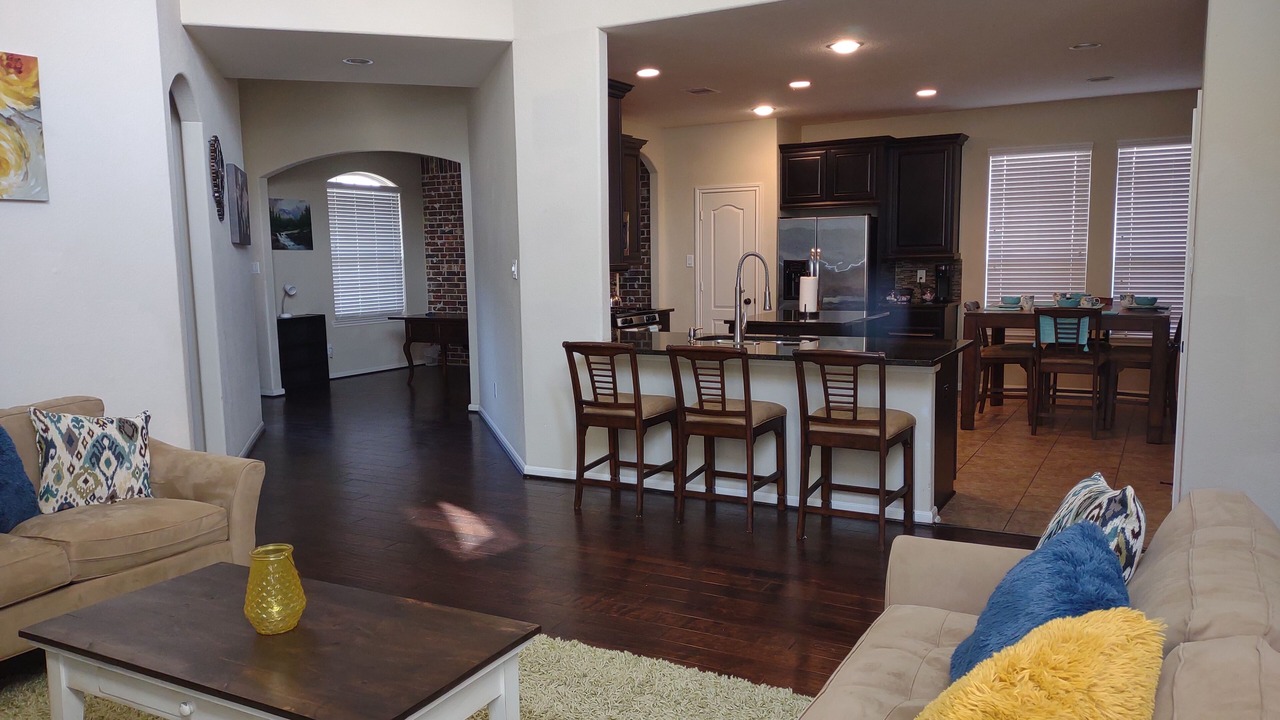 Photo of Livingroom in Baytown